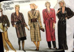 1060 70s WRAP DRESS LENGTHS,TUNIC,TOP,BOTTOMS PATTERN 8-10