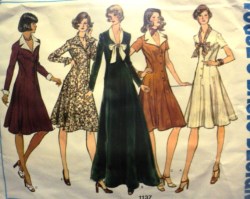 1137 70S VOGUE SS-LS DRESS LENGTHS,DICKEY,CUFFS PATTERN 14