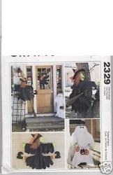 2329  McCalls HALLOWEEN GHOST GREETER, WITCHES, ORNAMENTS PATTERN uncut