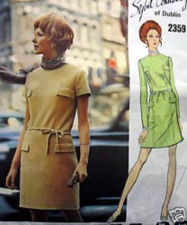 2359 SYBIL CONNOLLY SLEEVES DRESS,BELT 70S PATTERN 18