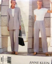 2389 A KLEIN 1 BUTTON SMART JACKET,CONTOUR PANTS PATTERN 18-22