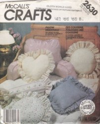 2630 RUFFLED NECK ROLL,SHAPED PILLOWS,BED REST PATTERN