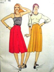 3033 LONGER FLARE PLEAT SKIRT 70S PATTERN 16 or 18