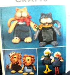 3207 BLUE JEAN BUDDY LION, CAT ,DUCKS OLD JEANS PATTERN