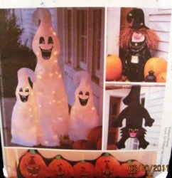3313 MCCALLS HALLOWEEN WITCH, CAT GREETER, DRAFTDODGER,  GHOST PATTERN