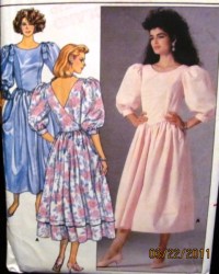 3528 LONG 85 MOCK BACK WRAP FLARE DRESS PATTERN 6-10, 12-16