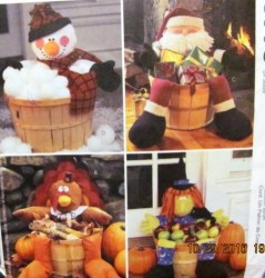 3776 HOLIDAY TURKEY,  WITCH, SANTA, SNOWPEOPLE BASKET PATTERN