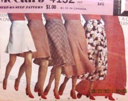 4132  McCalls BIAS SKIRT 6 LENGTHS PATTERN 24'', 25'', 26.5'', 28'', 30'', 32''WAIST CHOICE