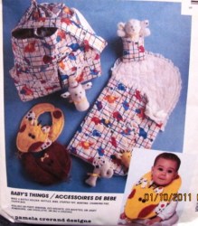 4277 BABY DIAPER BAG,ANIMAL BIBS,LAMBS,HOLDER,RATTLE PATTERN