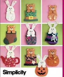 4389 SIMPLICITY BEARS, BUNNIES,TEAPOT, BASKET, HOLIDAY DOOR DECOR PATTERN UNCUT