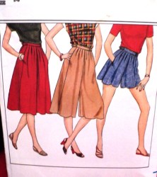 4405 1970-80 FLARE SKIRT, CULOTTES, SHORTS PATTERN 14