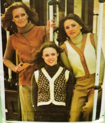 4446 1970s SLEEVELESS VEST 2 LENGTHS, BELT PATTERN 16 38''