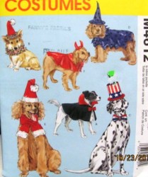 4612 VAMPIRE CAPE,SANTA,SAM, WITCH,DEVIL DOG PATTERN XS-LG