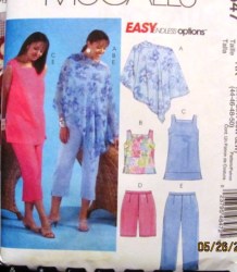 4847 PONCHO,TOP, TUNIC,SHORTS,CAPRIS PATTERN 26-32W