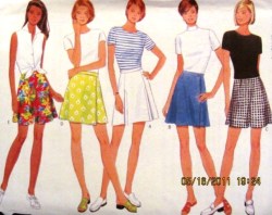 4894 VERY EZ SHORT SKORT, SHORTS, OVERLAY PATTERN 18-22