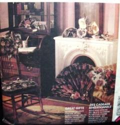 5127 MCCALLS CHAIR CUSHION, PILLOW,  BOX, HOLDER, FIRE SCREEN PATTERN