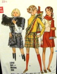 5489 60S  A-LINE WRAP MINI KILT SKIRT, STOLE PATTERN 23''WST