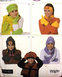 5781  ADULT FLEECE HATS, SCARVES, MITTENS, GATOR PATTERN S-L