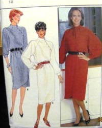 6124 70S LS PULLOVER ASYMMETRIC BLOUSON DRESS PATTERN 12