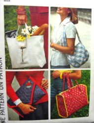 7004 SIMPLICITY SETS OF GOOD SIZED BAGS, TOTES 1975 PATTERN UNCUT