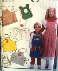 7048 SIMPLICITY DESIGN YOUR CHILDREN'S CRAFT, FUN HIM/ HER APRONS PATTERN
