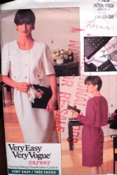 7523 EZ CAREER SS-LS TOP,BK BUTTON SKIRT PATTERN 18-22