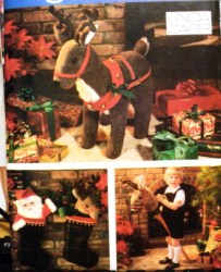 7601 VOGUE XMAS REINDEER,SANTA, HOBBY HORSE, STOCKINGS PATTERN