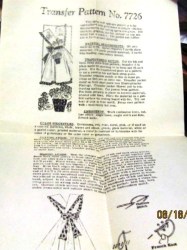 7726 MAIL ORDER '44 GERANIUM APRON PATTERN,TRANSFER