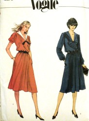 7903 VOGUE LS-SS LOOSE PULLOVER BLOUSON COLLAR DRESS PATTERN 8, 12