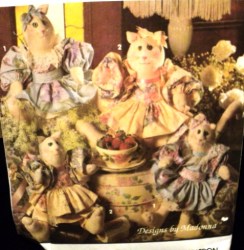 7940 DECORATIVE GIRLY 12'', 16'' CATS, CLOTHING PATTERN