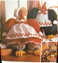 8001 16'' STUFFED COUNTRY HEN, ROOSTER DOLLS, CLOTHES PATTERN