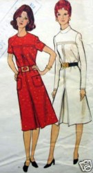 8111 LOOSE LONGER YOKE A-LINE DRESS 70s PATTERN 12