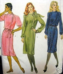 8148 VOGUE LONGER STRAIGHT BUTTON COLLAR SHORT - LONG SLEEVE DRESS 70s PATTERN 10, 12