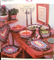 8204 RAG CROCHET SEAT CUSHION,FLOWERPOTS,BASKETS,MATS PATTERN