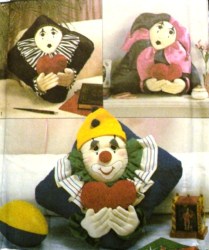 8469 87 SHAPED SIZED SATIN/ COTTON 3 CLOWN PILLOWS PATTERN