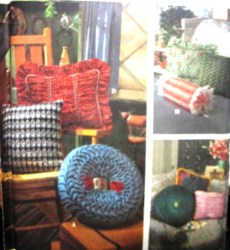 8696 RETRO SMOCKED SHAPED PILLOWS, NECKROLL PILLOW PATTERN