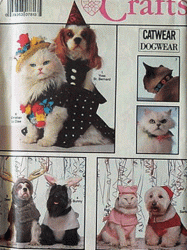 8936 DOG & CAT COSTUMES, COLLARS PET PATTERN S-L