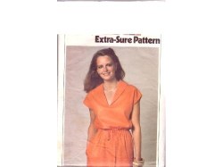 9022 SHORT SLEEVE V NECK DRAWSTRING DRESS PATTERN 8-12