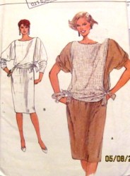 9024 VOGUE SS-LS TIED OVERBODICE VERY EASY DRESS PATTERN 8-12