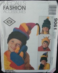 9061 MCCALLS ADULT,  KID CAPS, HATS  MITTS PATTERN ADULT 22-24'',2-14 KID UNCUT