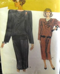 9150 VOGUE LONG STRT INSET LS DRESS,BELT PATTERN 14-18