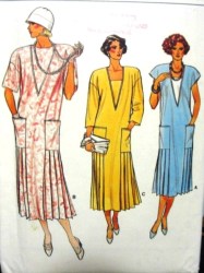 9211 VOGUE LONG INSET LOW PLEAT POCKET DRESS LENGTHS PATTERN 10, 12, 16 UNCUT
