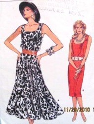 9896 VOGUE EZ STRT-FLARE SLEEVELESS BUTTON DRESS PATTERN 8