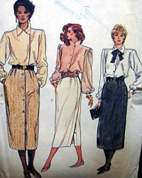8557 VOGUE LONGER BUTTON STRAIGHT SKIRT 70S PATTERN 8-12 UNCUT