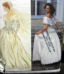 8243 SIMPLICITY MAGNIFICENT OFF SHOULDER BRIDE LACY DRESS, TRAIN PATTERN 12-16