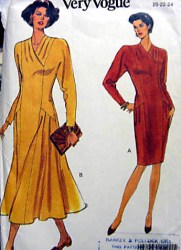 8104 EZ VOGUE TAPER-  FLARE DRESS LENGTHS PATTERN 14-18, 20-24