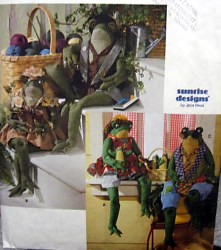 8170 SIMPLICITY 26'' FRIENDLY FROGS SIZES DOLLS & CLOTHES PATTERN