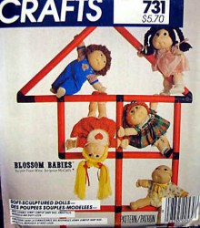 9074 MCCALLS 18'' BLOSSOM BABIES 1984 DOLLS, CLOTHES PATTERN UNCUT