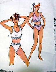 2028 KWIK SEW STRETCHY CROPPED CAMISOLE TOP, LACY PANTIES XS-XL PATTERN